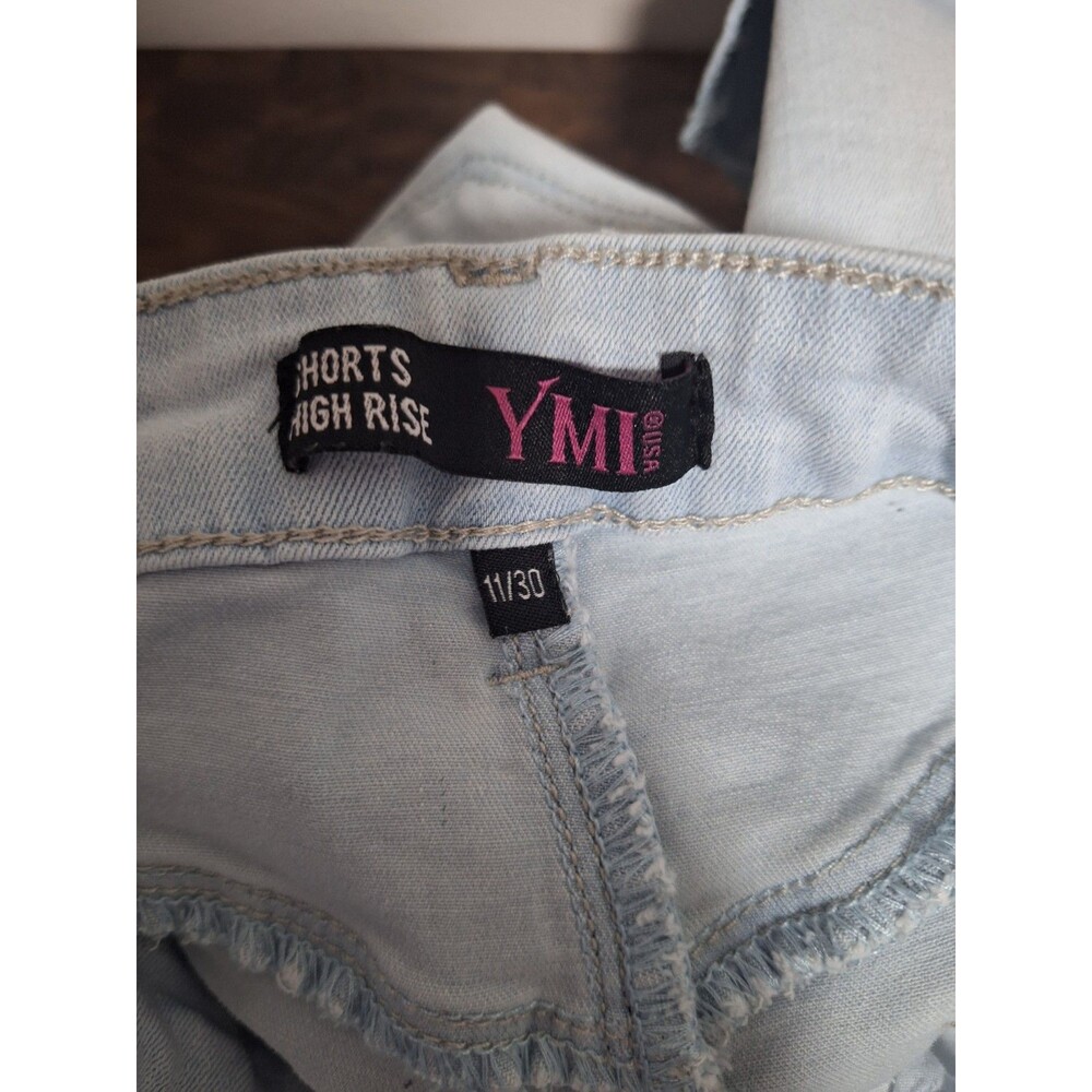 YMI Jeans Womens Shorts Size 11/30 High Rise Button Fly Light Wash Denim Cuffed - Picture 4 of 5